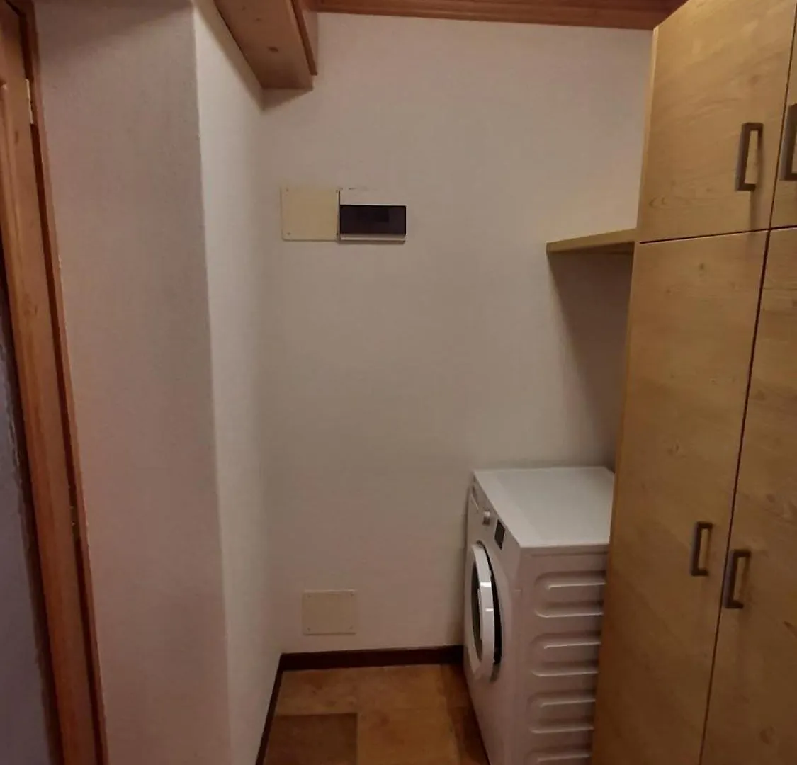 Campo Base Cadore Con Parcheggio Auto E Garage Moto فالي دي كادوري