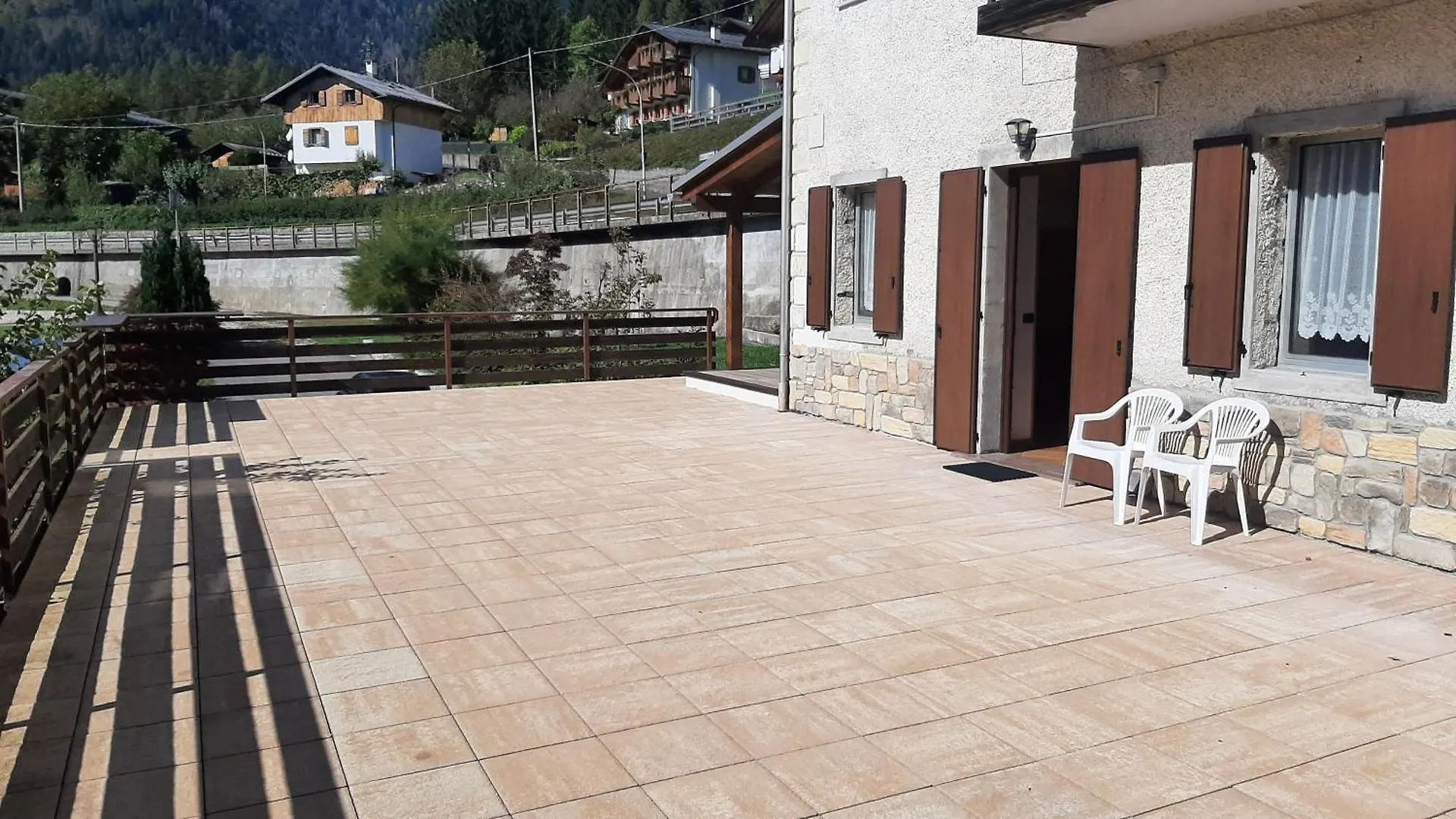 Campo Base Cadore Con Parcheggio Auto E Garage Moto فالي دي كادوري شقة